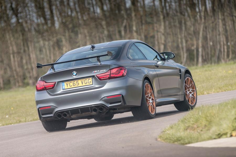  BMW M4 GTS 2016 года  (UK) (фото 19 из 23)